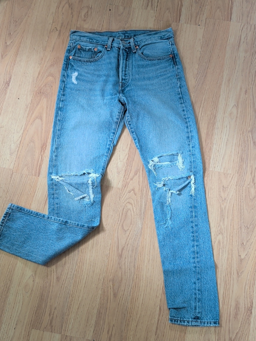 Levi 501 Distressed Jeans